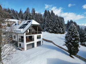 Chalet Lungau-View - Ferienhaus mit Aussicht v zime
