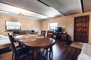 Μια τηλεόραση ή/και κέντρο ψυχαγωγίας στο Kogutowo Agroturystyka MPR