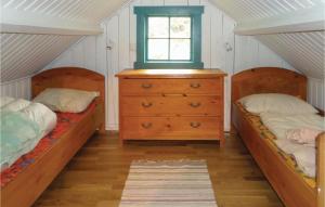 Postel nebo postele na pokoji v ubytování Stunning Home In Førde I Hordaland + 4 fotografie