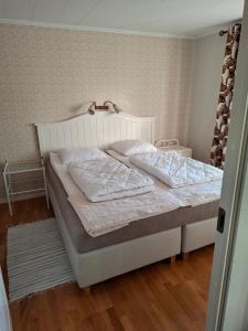 Postel nebo postele na pokoji v ubytování Bentevägen