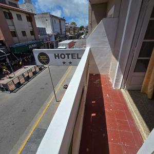 Το κτήριο όπου στεγάζεται  το ξενοδοχείο +38 φωτογραφίες