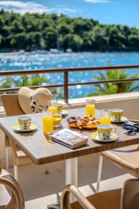 Gallery image of Moenia Apartments in Milna