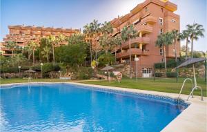 Πισίνα στο ή κοντά στο Lovely Apartment In Benalmádena +9 φωτογραφίες