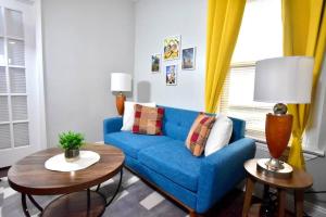Gallery image of Lake Avenue Apartment in Cleveland +51 photos
