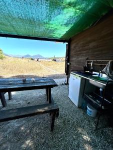 Fotografie z fotogalerie ubytování Cabaña rústica en un rancho con caballos, Prado del Rey, Andalucía v destinaci Prado del Rey + 34 fotografií