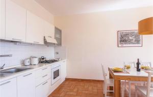 A kitchen or kitchenette at Ciliegio