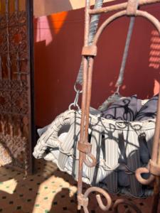 Postel nebo postele na pokoji v ubytování Un rêve à Marrakech