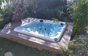 a jacuzziificialificialificialificialificialificialificialificialificialificialificial at Lovely Home In Saint-Pée-Sur-Nivelle in Saint-Pée-sur-Nivelle
