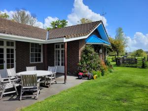 O grădină în afara Bay of Islands Crossroads Homestay B&B
