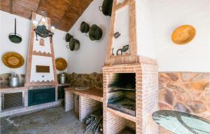 Fotografie z fotogalerie ubytování Pet Friendly Home In Carcabuey v destinaci Carcabuey + 43 fotografií