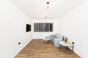 Χώρος καθιστικού στο The Suites Inn Hotel Birmingham Merry Hill
