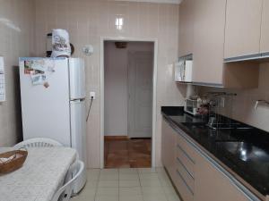 A cozinha ou cozinha compacta de Memórias de vó