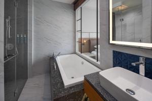 Four Points by Sheraton Bintan, Lagoi Bay的一间浴室