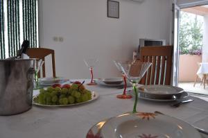 Imagen de la galería de Apartments Petar Maksan, en Pakoštane 49 fotos más