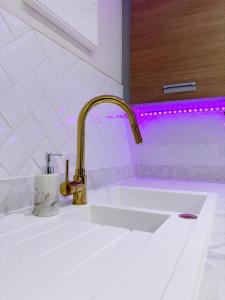 Koupelna v ubytování Lux Stays - Luxury Apartment with Jacuzzi in Leeds City Centre