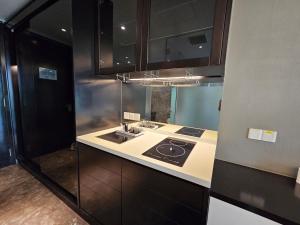 Dapur atau dapur kecil di Shore Studio RiverCity View