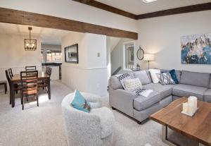 Posezení v ubytování H1 Meadow Creek Condominiums condo