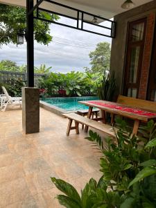 Gallery image of Ban Chomchan Pool Villa Khaoyai in Ban Tha Chang +23 photos