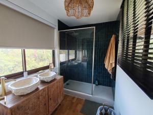 Vannituba majutusasutuses COLIVER - COLIVING A LA RÉUNION