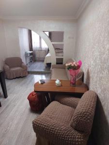 Φωτογραφία από το άλμπουμ του Jrhogher Apartment 2 σε Dilijan