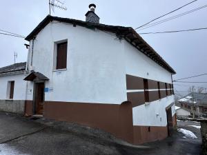 The building in which the holiday home is located