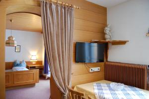 Postel nebo postele na pokoji v ubytování Haus Waldrast