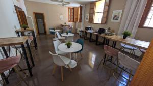Posezení v ubytování Hostal El Convent de Moncada
