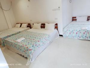 Postel nebo postele na pokoji v ubytování Aurora Echo Villa + 37 fotografií