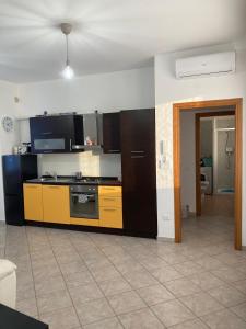 Kuchyň nebo kuchyňský kout v ubytování S a f e t y House Treviglio Milano