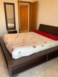 Postel nebo postele na pokoji v ubytování S a f e t y House Treviglio Milano
