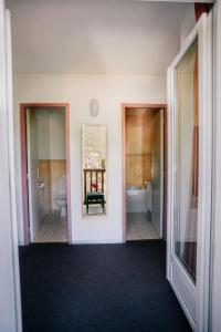 Koupelna v ubytování Hôtel Le Montaigu