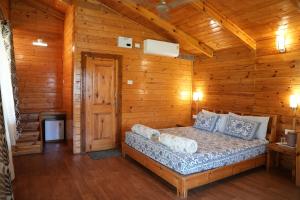 labdhi Resorts Masinagudi- Stag Groups not allowed客房内的一张或多张床位
