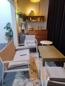 Kuchyň nebo kuchyňský kout v ubytování استراحة دسمان