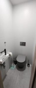 Bilik mandi di v-point apartmán +6 gambar