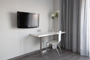 TV a/nebo společenská místnost v ubytování Hotel MasMonzon