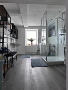 Phòng tắm tại Ferienwohnung Schleswig Friedrichsberg Nähe von Schlei