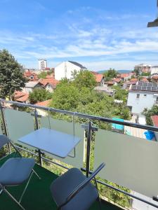 Balkón nebo terasa v ubytování Apartman KVINS