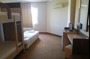 Postel nebo postele na pokoji v ubytování Magic Sun Hotel + 36 fotografií