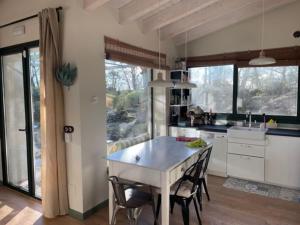 Køkken eller tekøkken på Casa Rural Finca De Musgo + 50 billeder