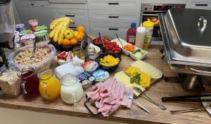 Đồ ăn tại/gần căn hộ