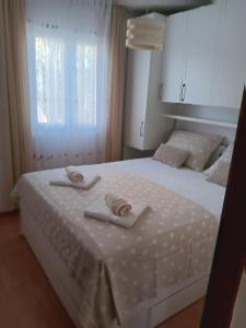 Postel nebo postele na pokoji v ubytování Kuća za odmor Neva + 24 fotografií
