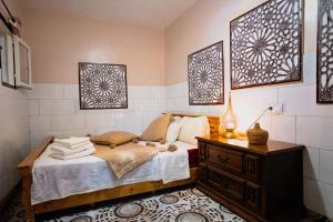 Postel nebo postele na pokoji v ubytování Surf Riad Taghazout