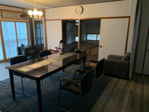 宮城蔵王ビレッジ,一棟貸,ペット可有償,バーベキュー,フリーチェックイン,温泉チケット,完全非対面,無料駐車場的休息区
