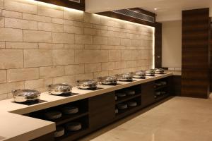 Dapur atau dapur kecil di Lemon Tree Hotel Candolim