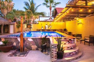 Bazén v ubytování Hotel Luna Loreto nebo v jeho okolí
