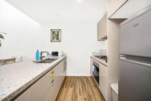 Gallery image of Zetland Gem 2Bed Apt with Pool & Gym Access in Sydney