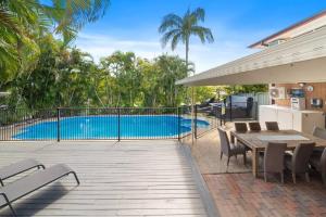 Πισίνα στο ή κοντά στο Spacious Home, Pool, Sauna fits 10ppl