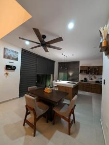 Kuchyň nebo kuchyňský kout v ubytování Residencia en Mérida, Yucatán