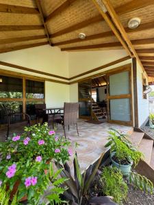 Zahrada ubytování NAHIKI Lodge
