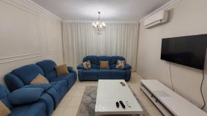 Μια τηλεόραση ή/και κέντρο ψυχαγωγίας στο Dreamy residences at Madinaty مدينتي